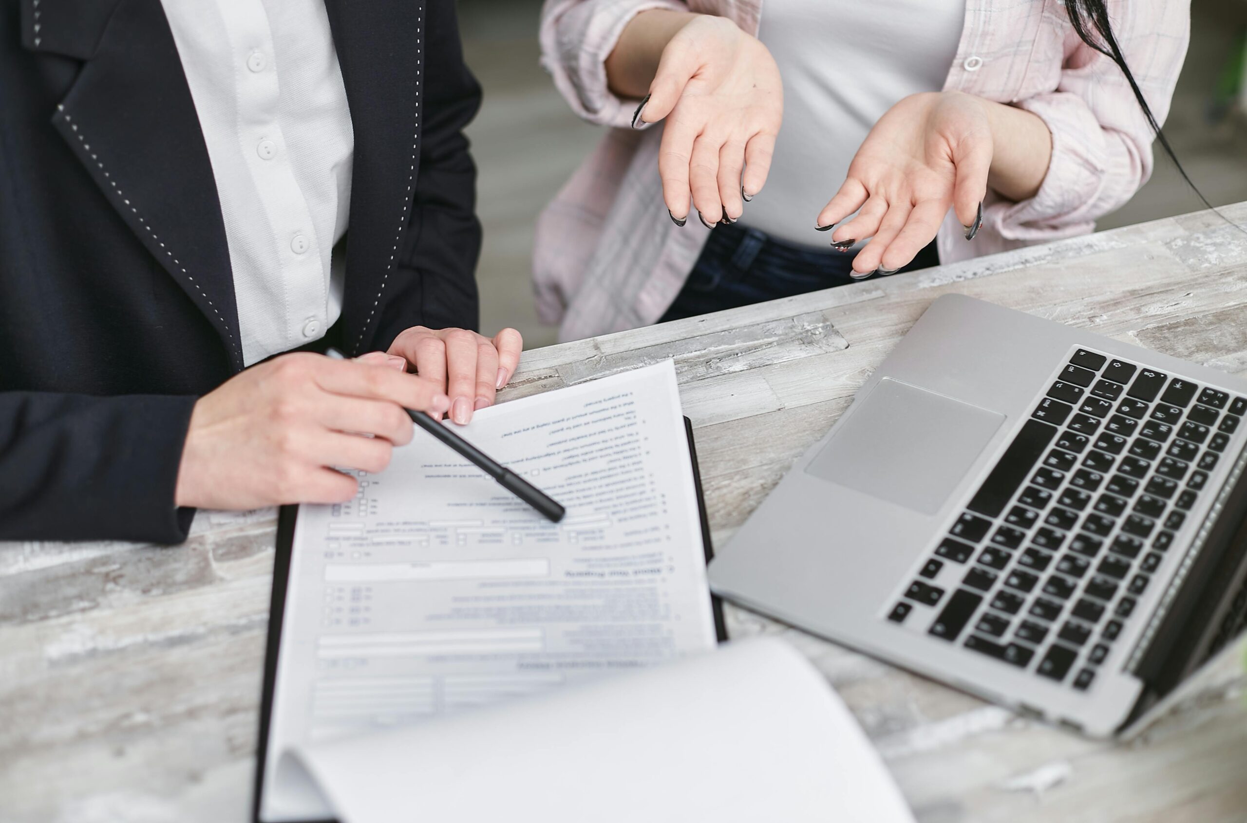 Who Qualifies for Alimony in North Carolina?